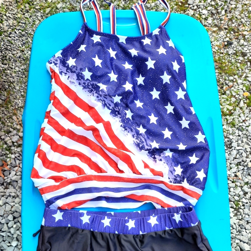 Womens 2 piece swim suit